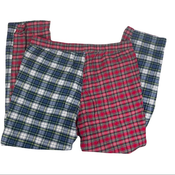 Vineyard Vines Other - Vineyard Vines Christmas whale red pajama pants M